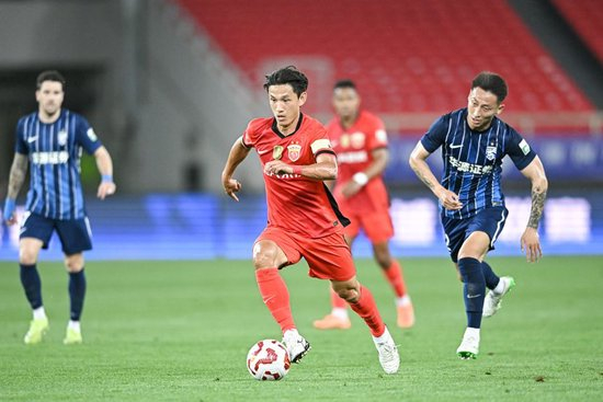 防线中轴尽毁仍客场奏凯 海港2-0三镇靠的不仅是运气 防线中轴尽毁仍客场奏凯 海港2-0三镇靠的不仅是运气