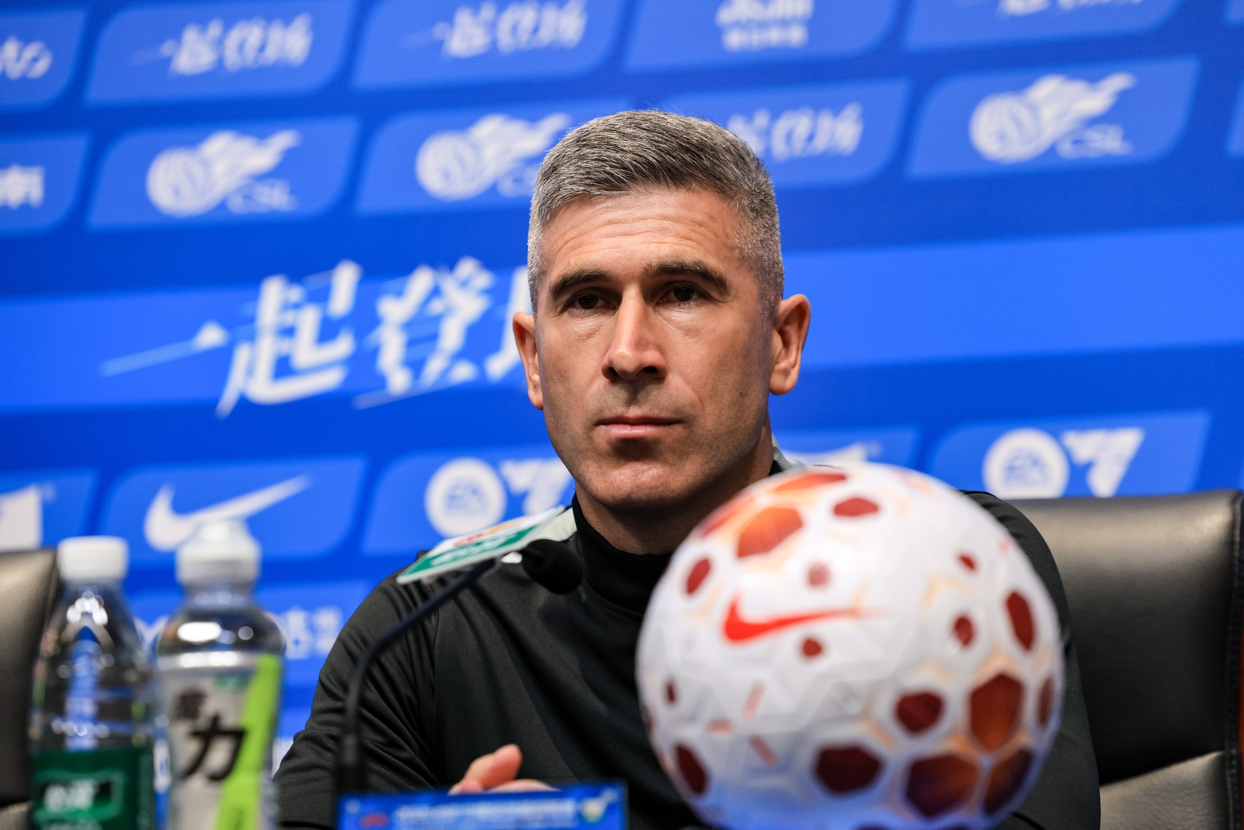国安1-1西海岸:蒙哥马利批补时仅8分钟,红牌耽误5分钟 国安1-1西海岸:蒙哥马利批补时仅8分钟,红牌耽误5分钟