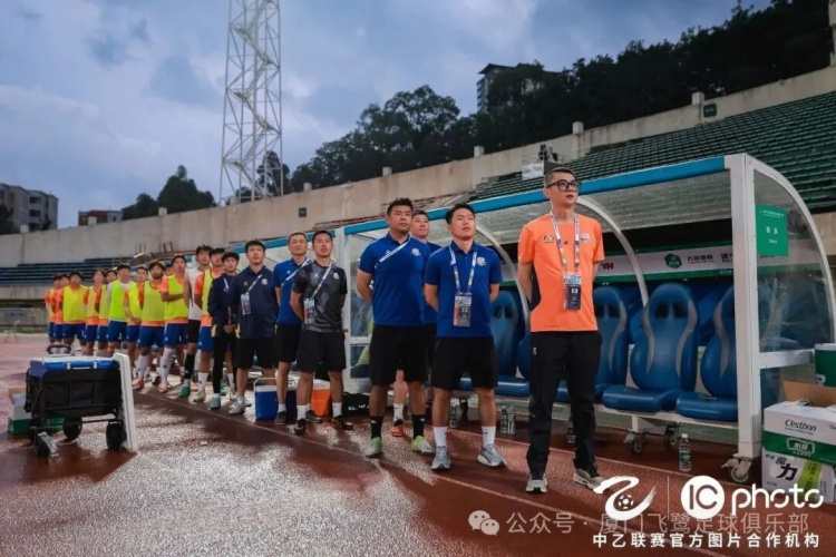 刘子铭双响领跑射手榜，厦门飞鹭客胜广州蒲公英升至争冠组第三
