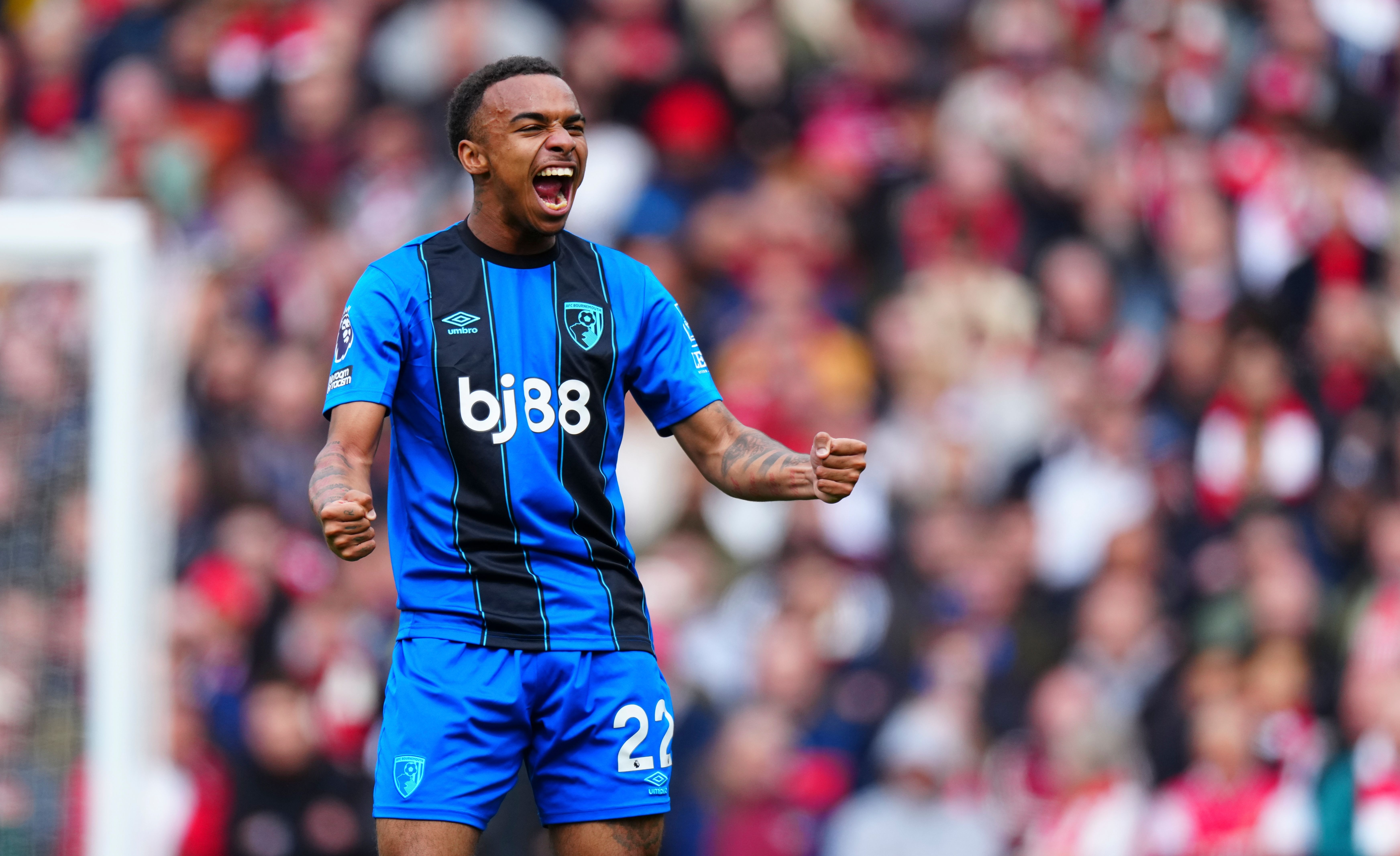 19岁前锋克鲁皮遭豪门围猎 巴黎曼城阿森纳拜仁均询价
